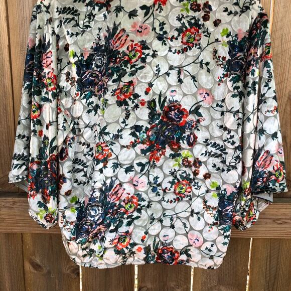 Anthropologie Maeve Top Umi Wrap Blouse Floral Small Velvet Burnout Embossed - Picture 6 of 11